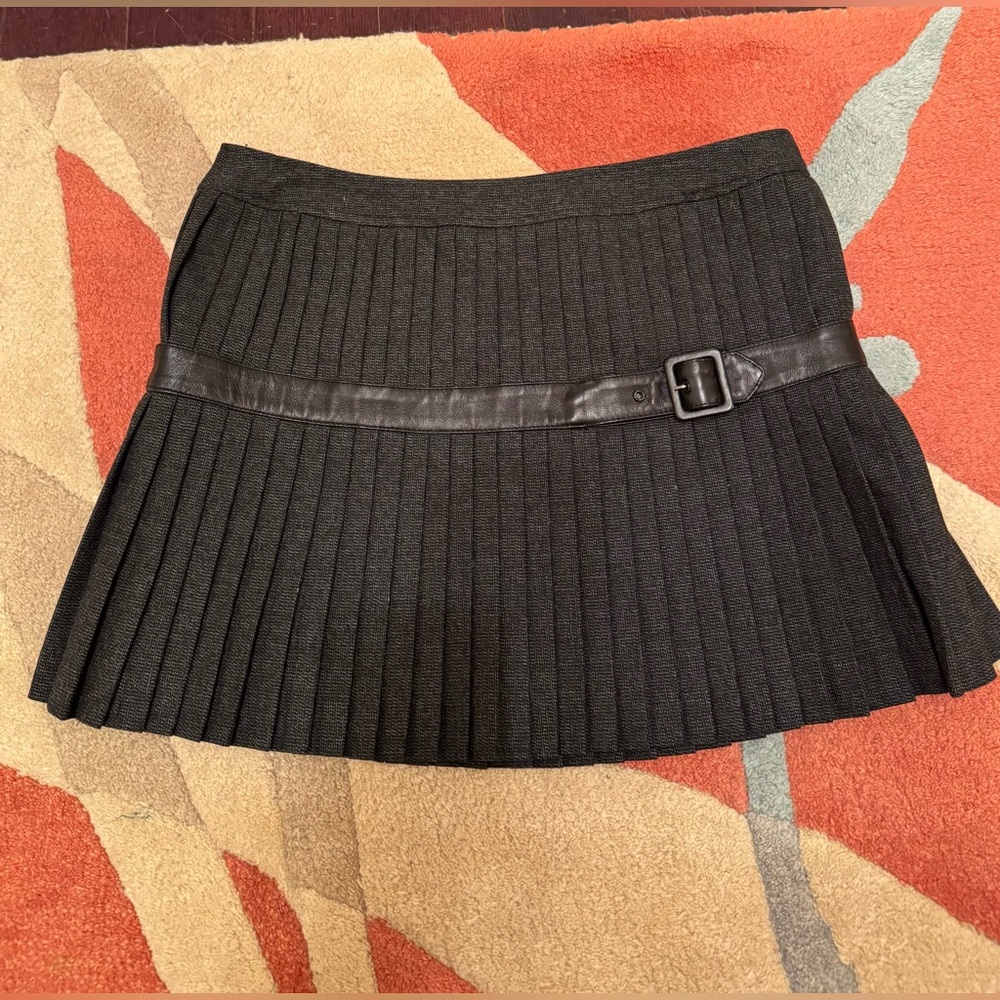 D&G Pleated Grey Skirt with leather insert, size 38